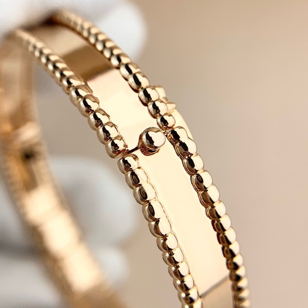 [Lora]CLOVER PERLEE BRACELET SIGNATURE ENGRAVING SERIES