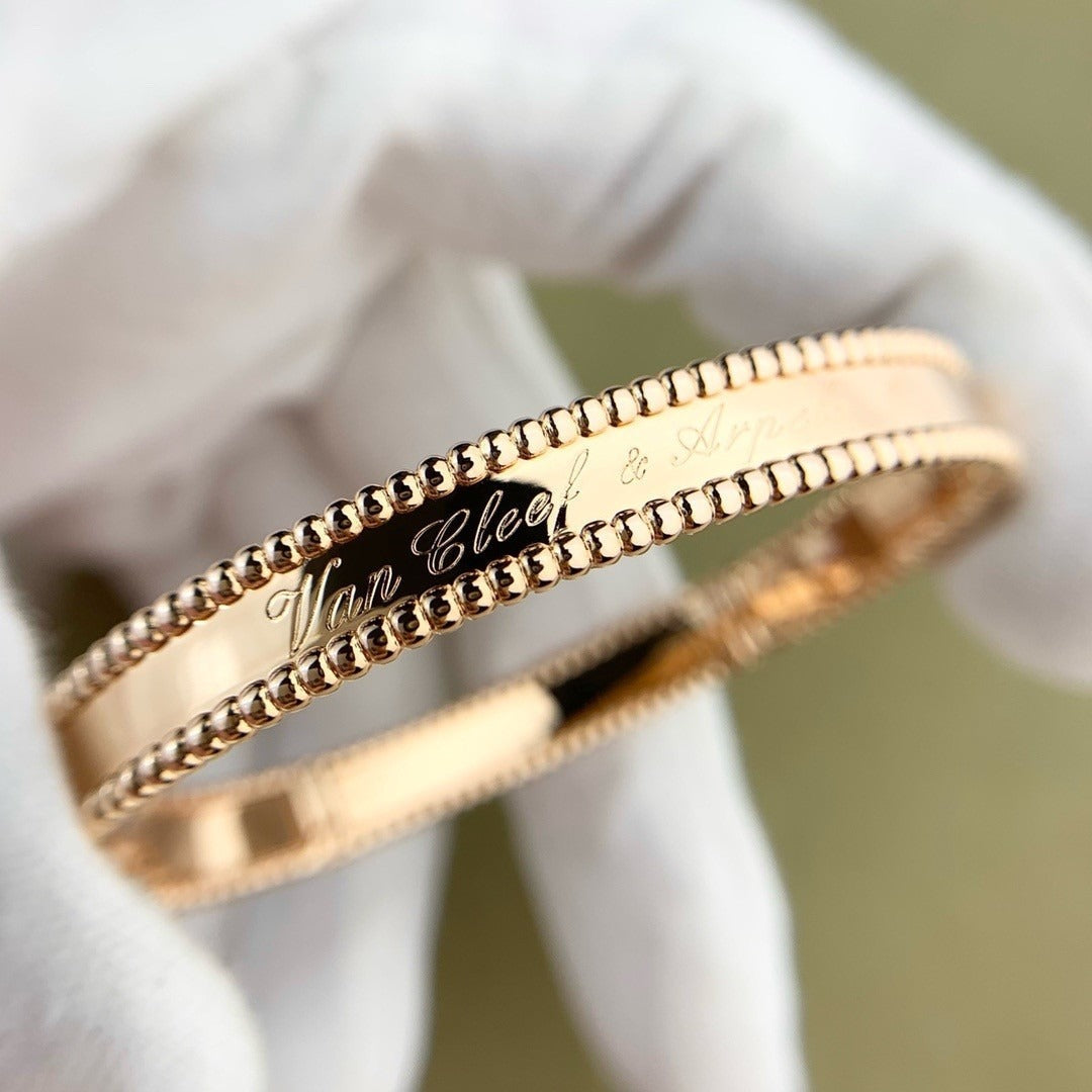 [Lora]CLOVER PERLEE BRACELET SIGNATURE ENGRAVING SERIES