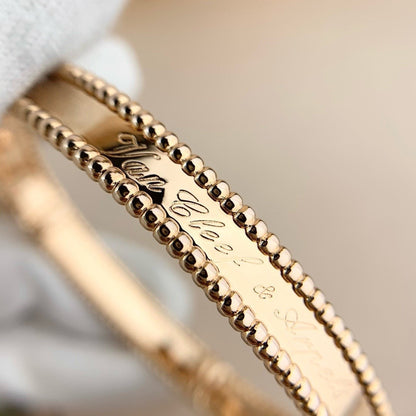 [Lora]CLOVER PERLEE BRACELET SIGNATURE ENGRAVING SERIES