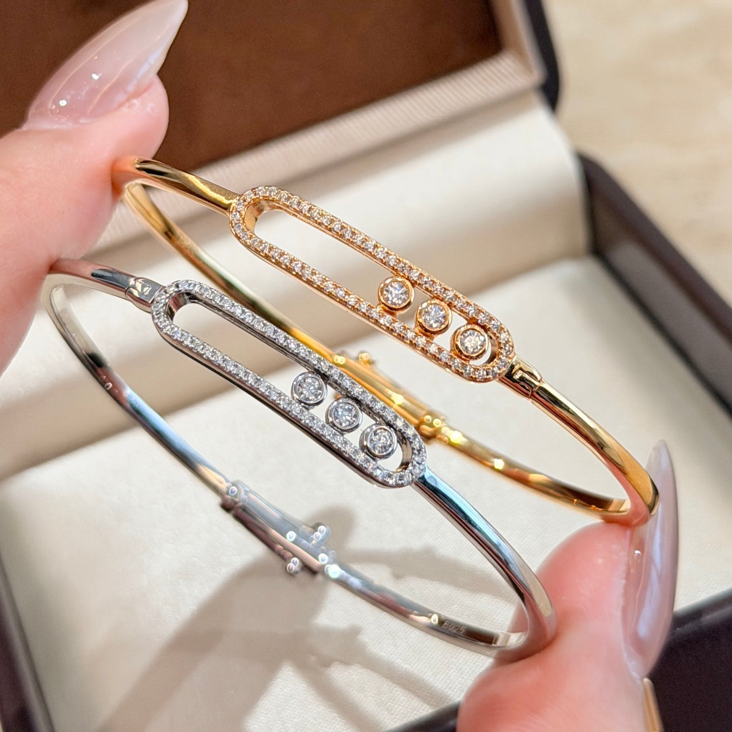 [LORA] Move Pavé Diamond Bangle Bracelet M
