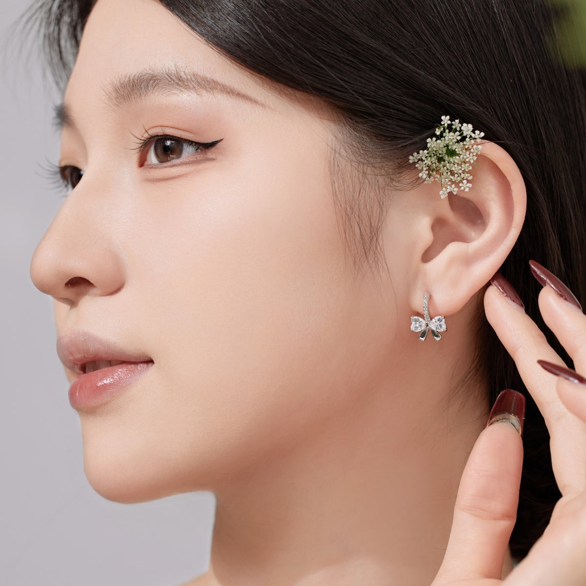 [LORA]Exquisite Earrings With Heart-Shaped Bow Design