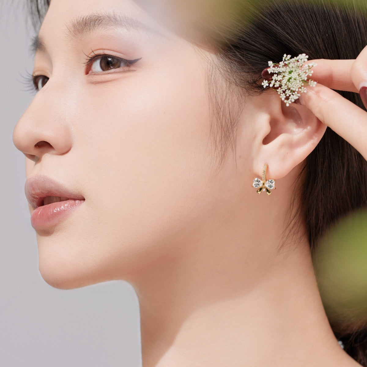[LORA]Exquisite Earrings With Heart-Shaped Bow Design