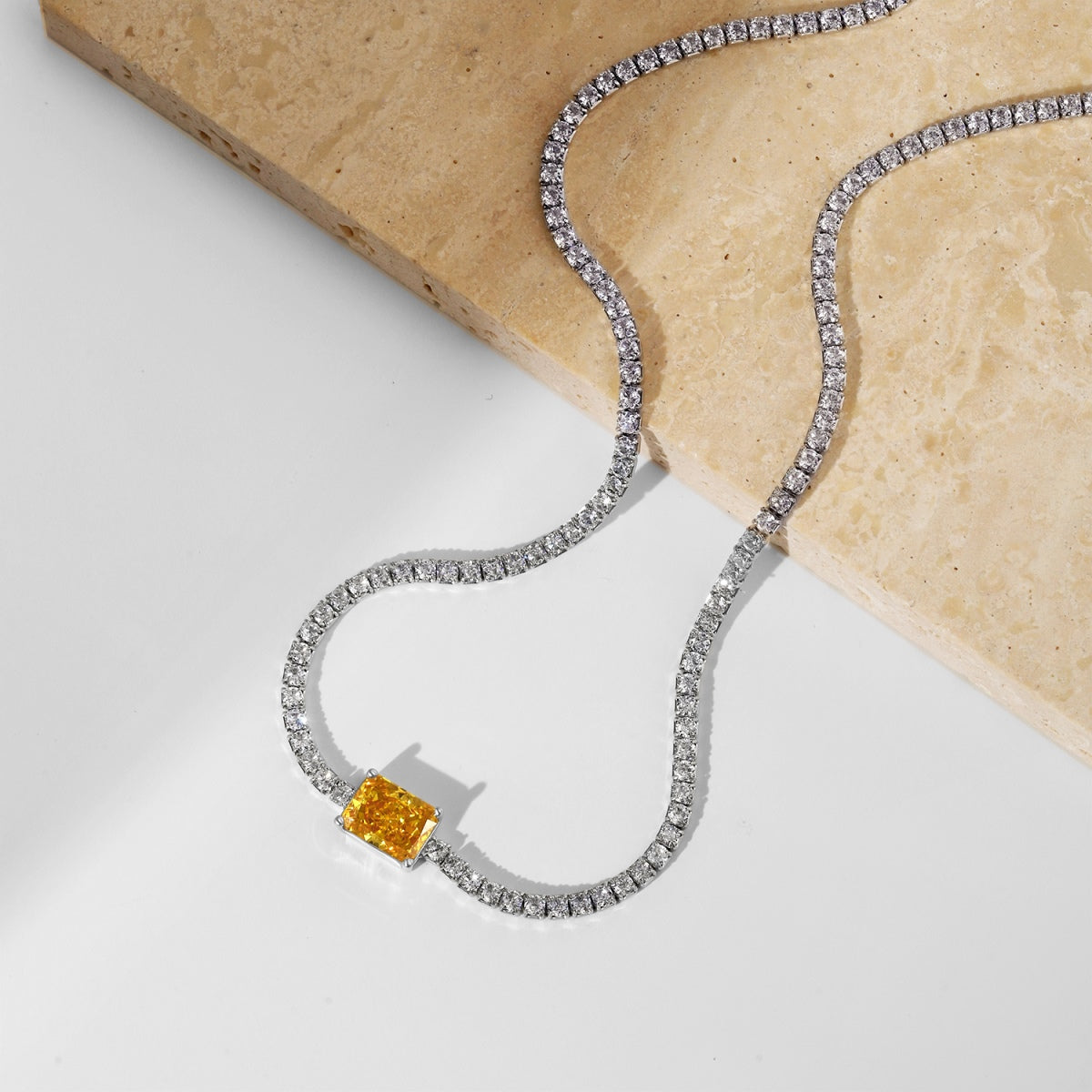 [LORA]2.0 carat Ornate Emerald Cut Necklace