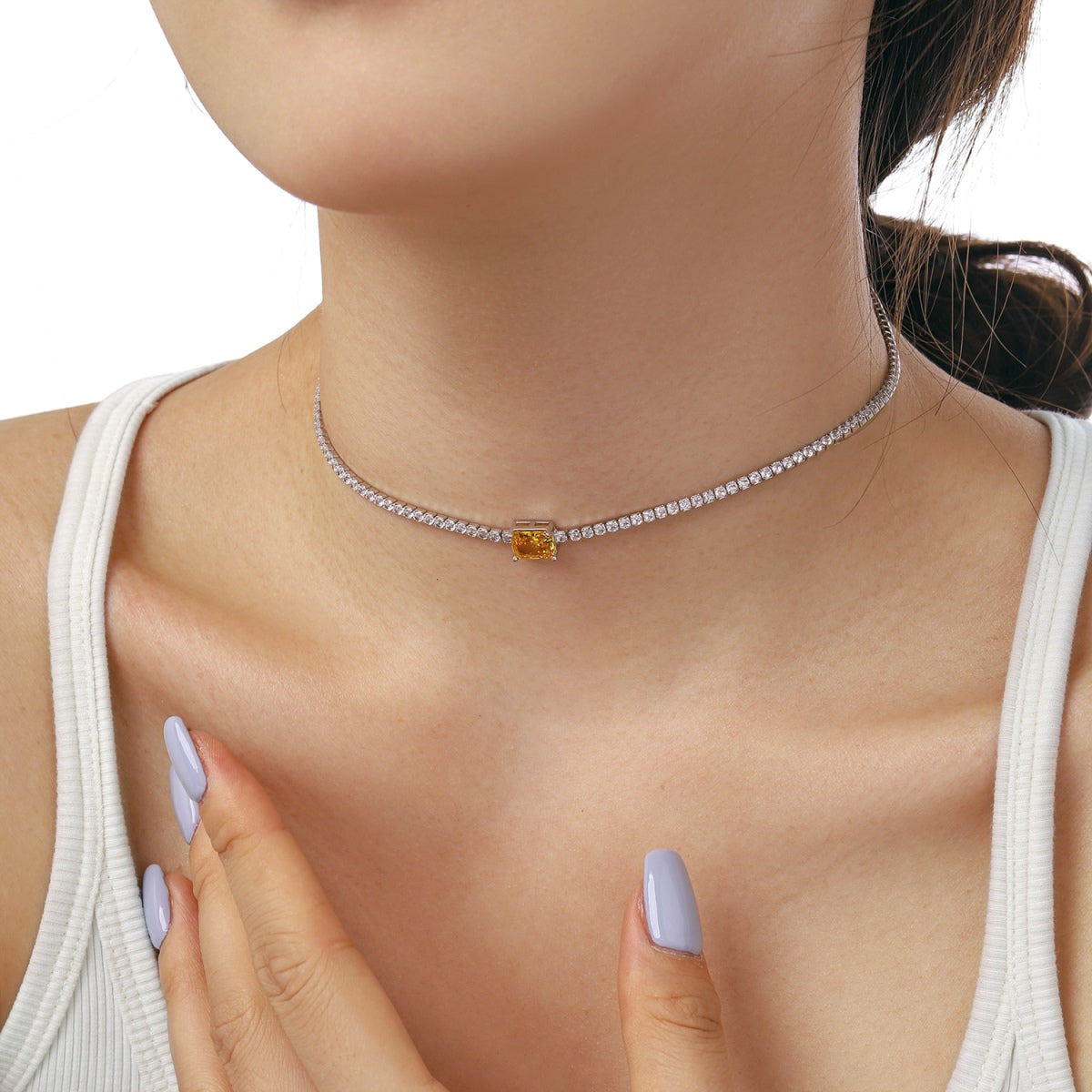 [LORA]2.0 carat Ornate Emerald Cut Necklace