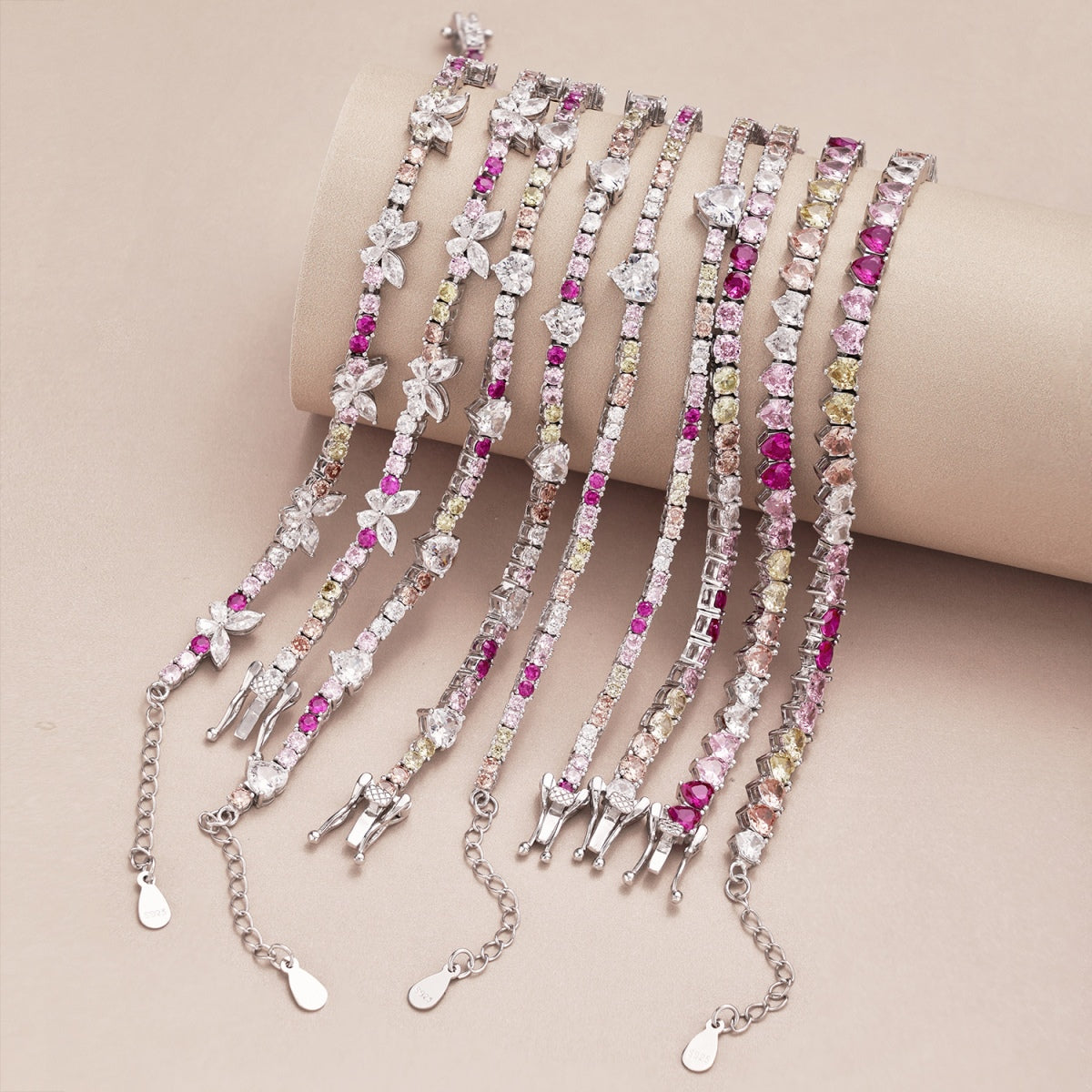 [LORA]Ornate Colorful Butterfly Shape Round Cut Daily Bracelet