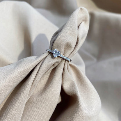 [LORA]0.5 Carat CaratEternity Charming Heart Shape Lover Ring