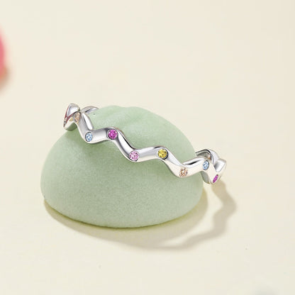 [LORA]Ornate Vibrant Round Cut Daily Ring