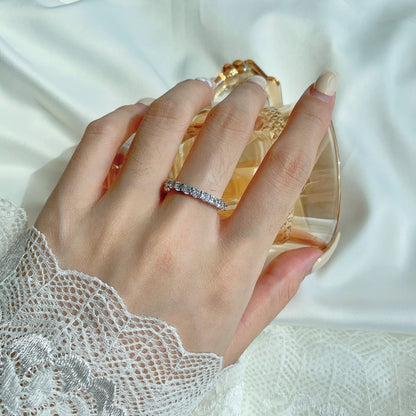 [LORA]Sparkling Round Cut Tennis Ring