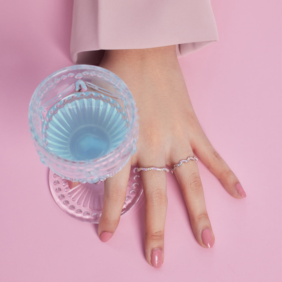 [LORA]Ornate Vibrant Round Cut Daily Ring