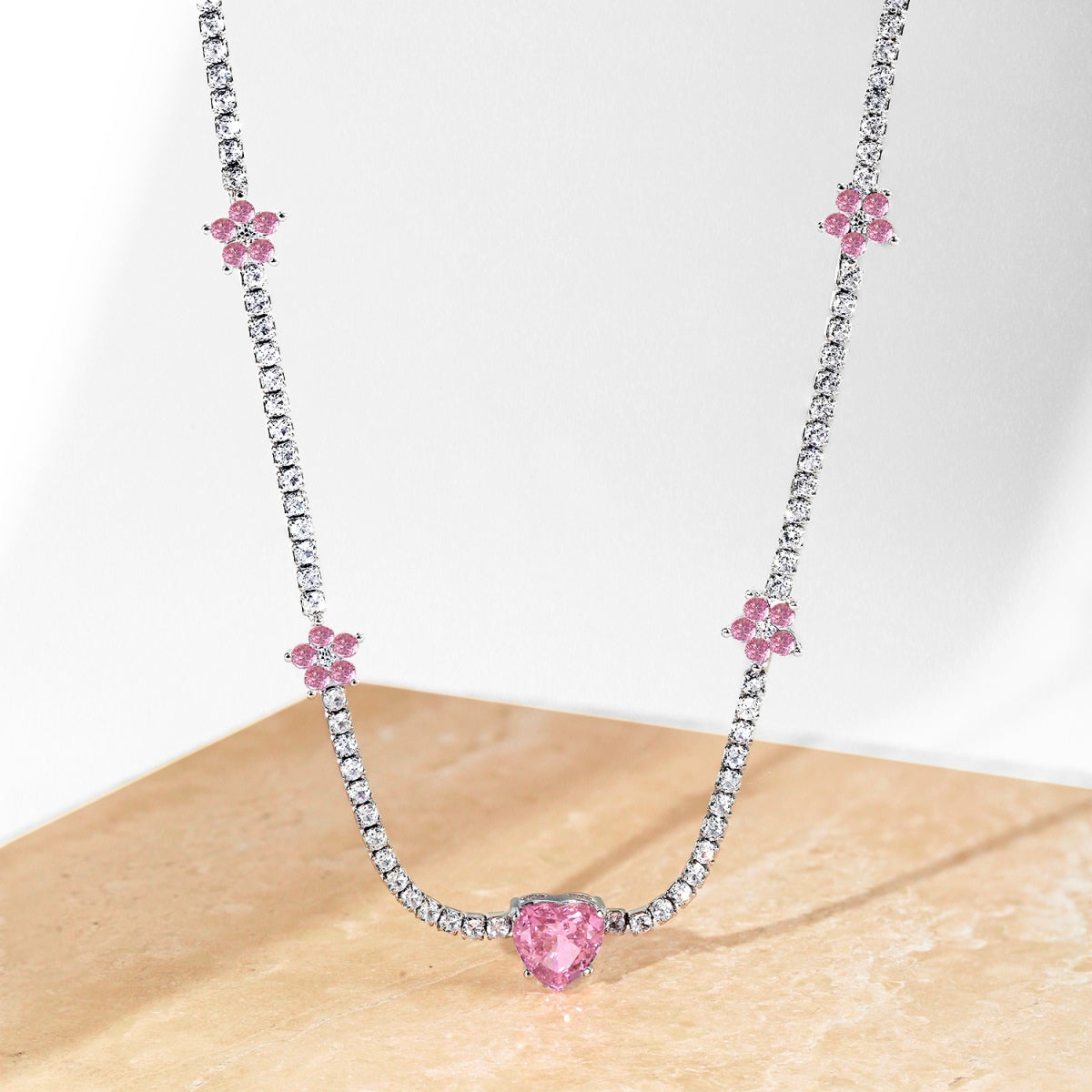 [LORA]Dazzling Pink Heart Flower Necklace