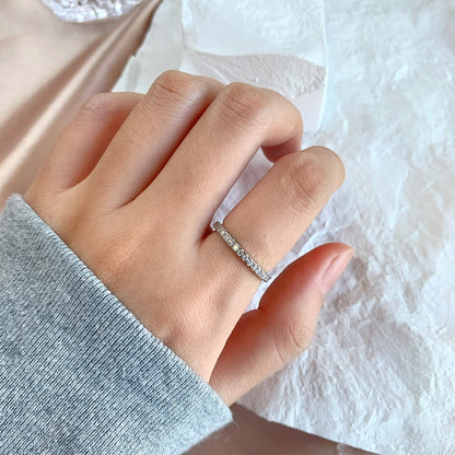 [LORA]Delicate Sparkling Round Cut Daily Ring