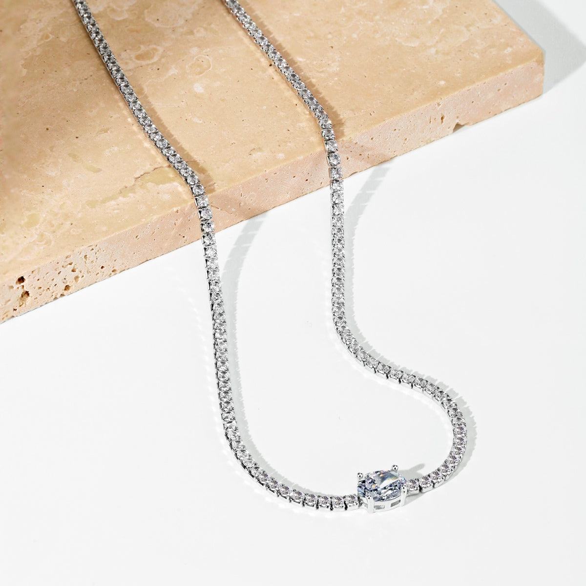 [LORA]1.0 Carat Shining Oval Cut Necklace