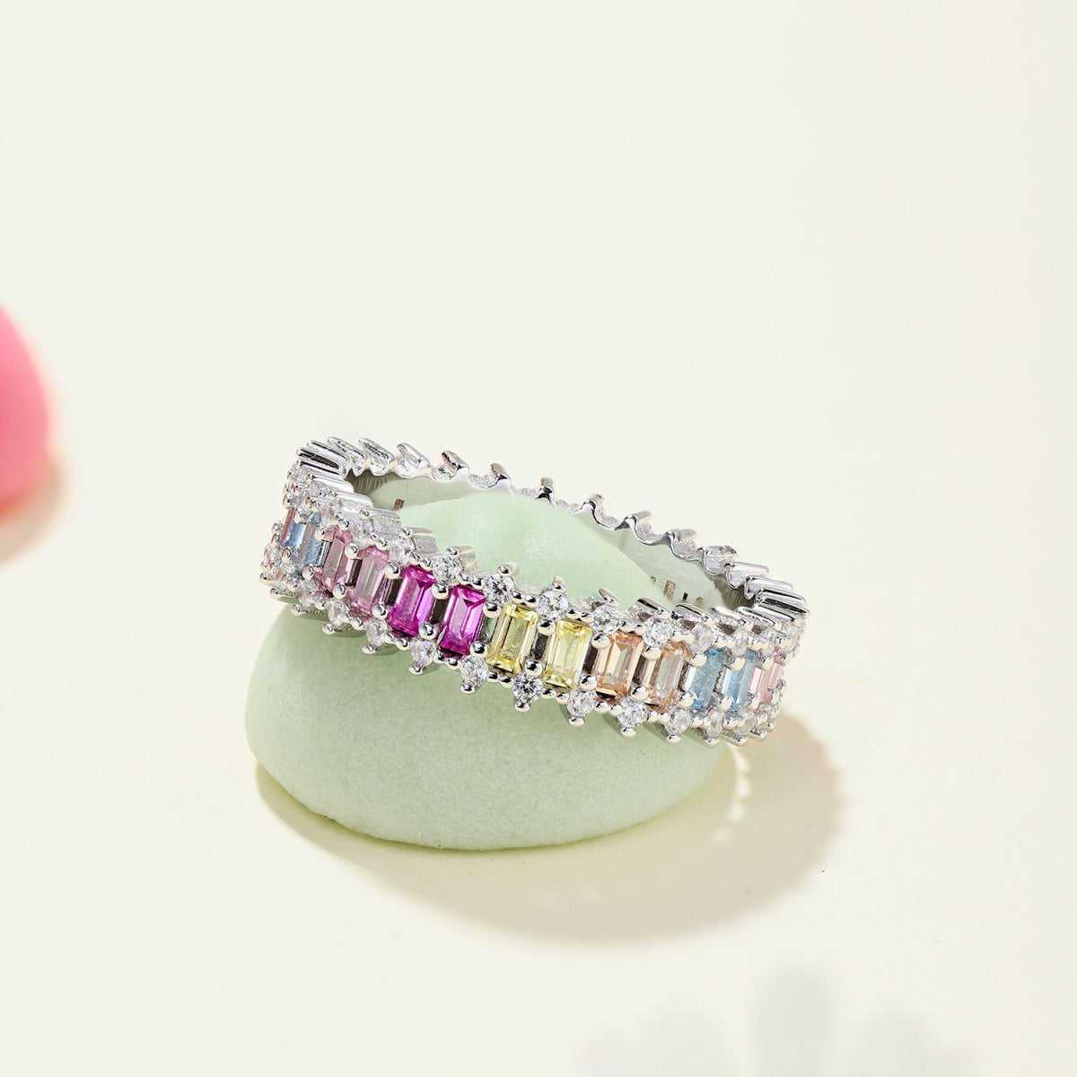 [LORA]Splashy Ornate Emerald Cut Cocktail Ring