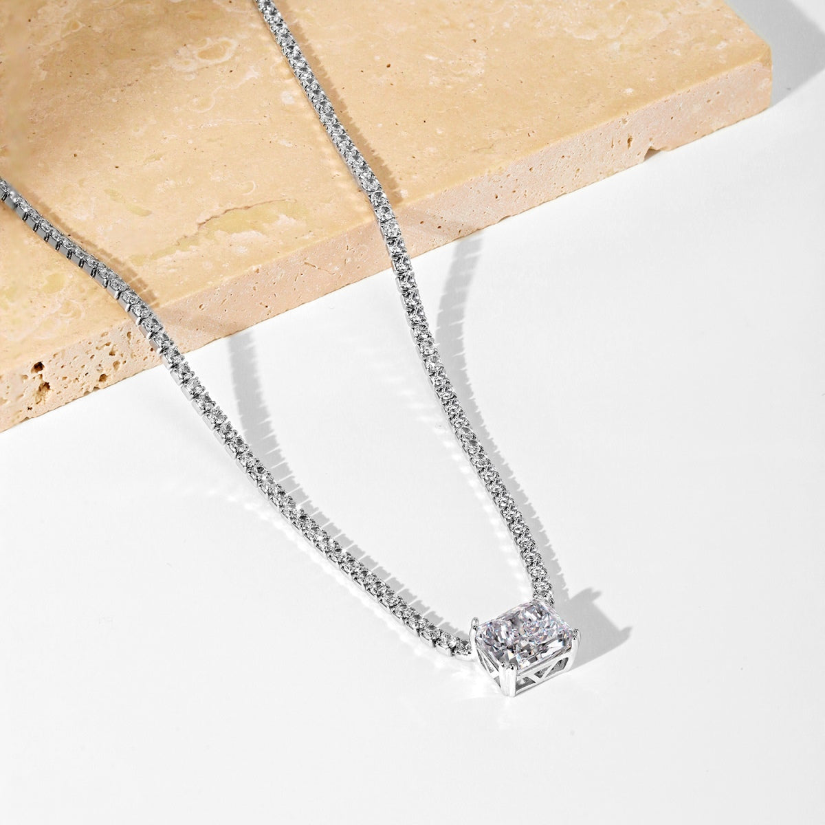 [LORA]4.0 Carat Elegant Radiant Cut Necklace