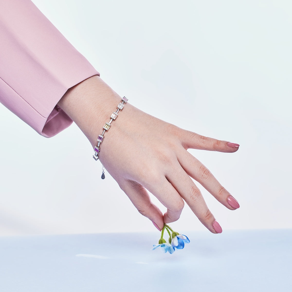 [LORA]Dainty Charming Emerald Cut Daily Bracelet