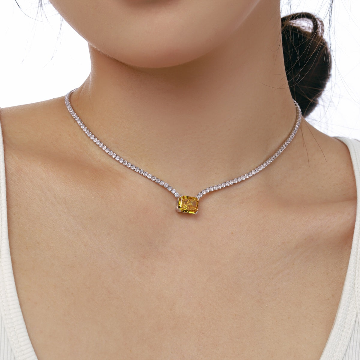 [LORA]4.0 Carat Elegant Radiant Cut Necklace