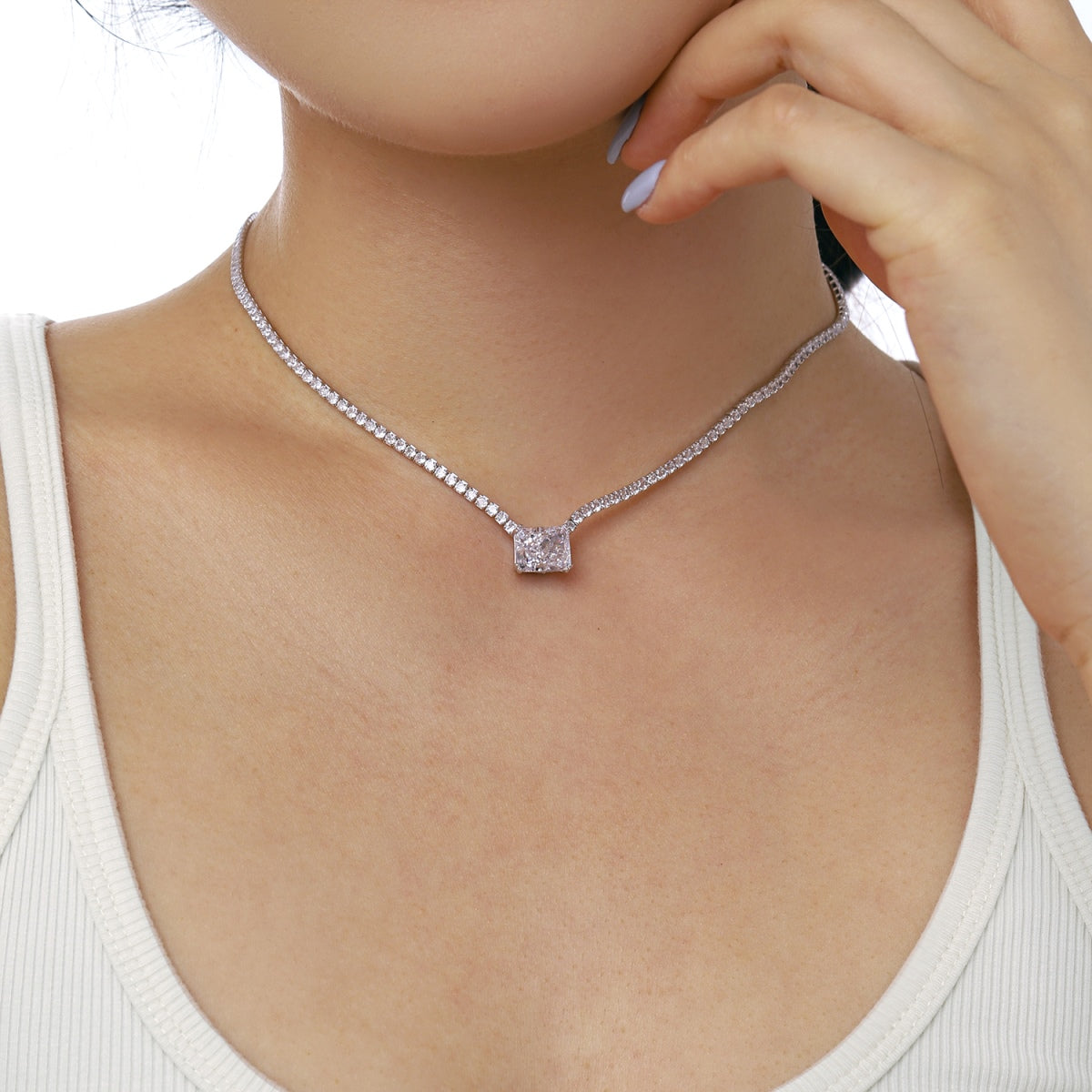 [LORA]4.0 Carat Elegant Radiant Cut Necklace
