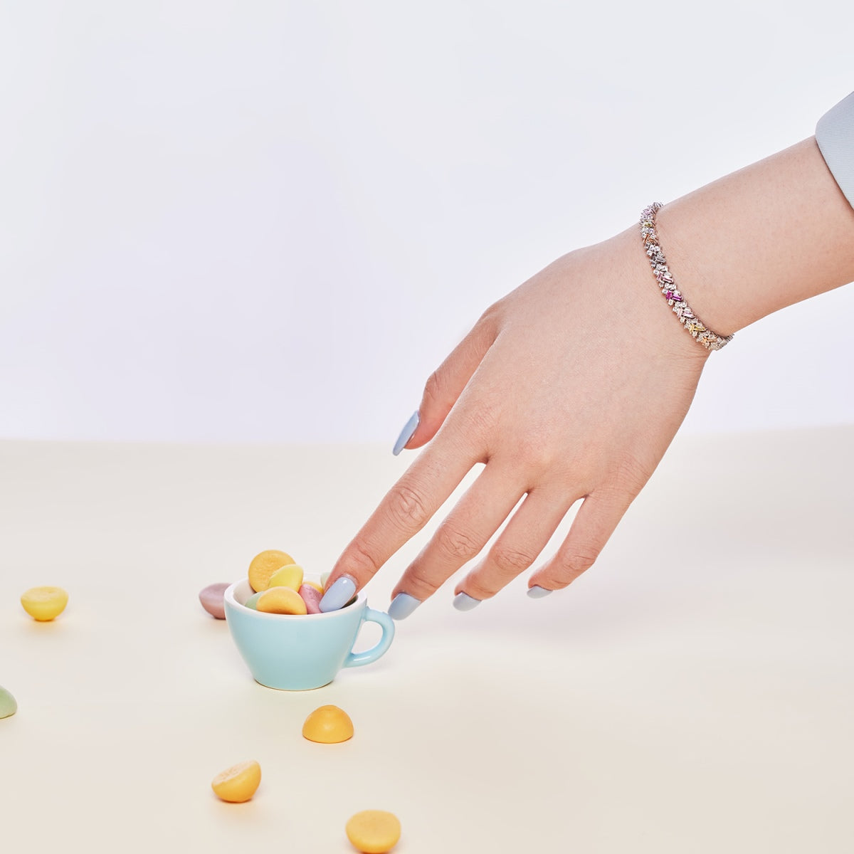 [LORA]Dazzling Unique Multi Shape Daily Bracelet