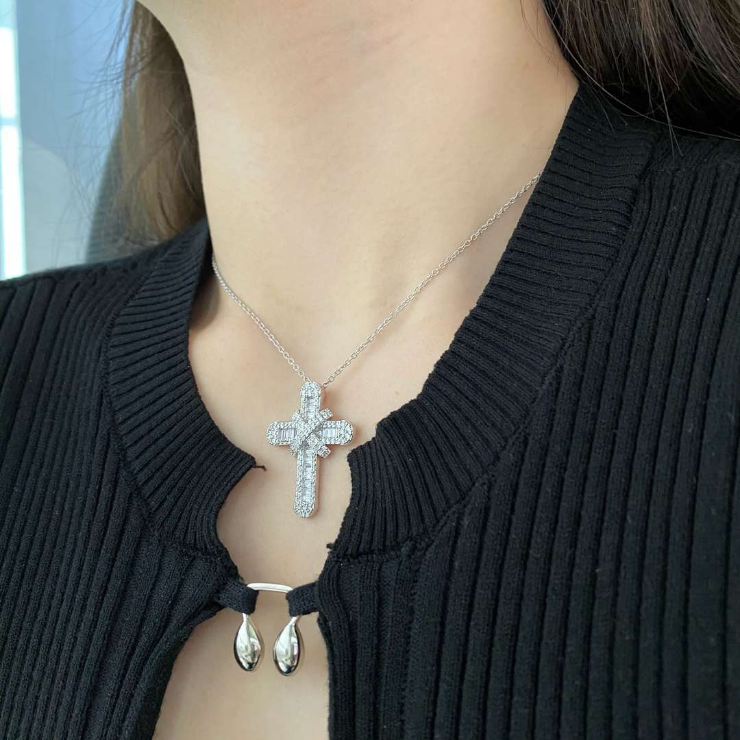 [LORA]Gypsophila With Dimonds Necklace