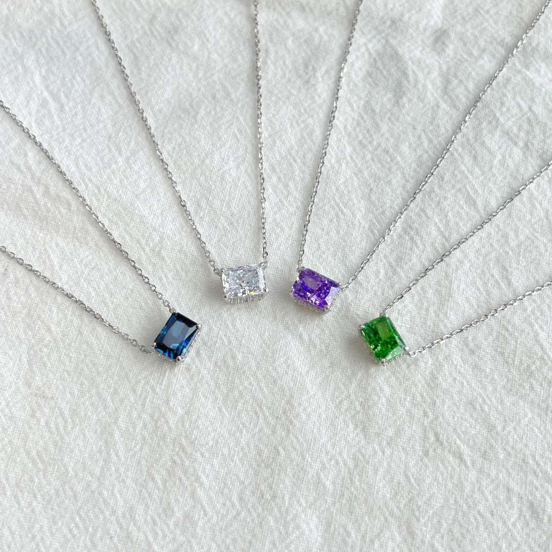 [LORA]Luxurious Square Shape Colorful Necalack