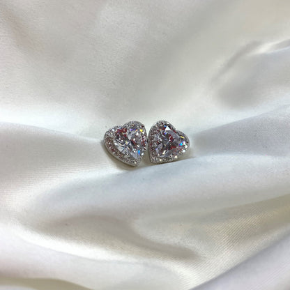 [LORA]Sparkling Heart Shape Lover Earrings