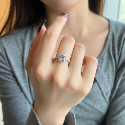 [LORA]Dazzling Resplendent Round Cut Wedding Ring