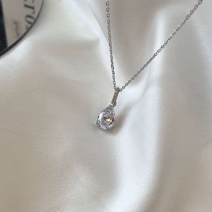 [LORA]Delicate Water Drop Shape Fashion Necklace