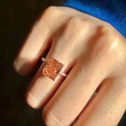 [LORA]4.0 Carat Luxurious Engagement Ring
