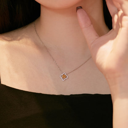 [LORA]Exquisite Flower Shape Princess Cut Necklace