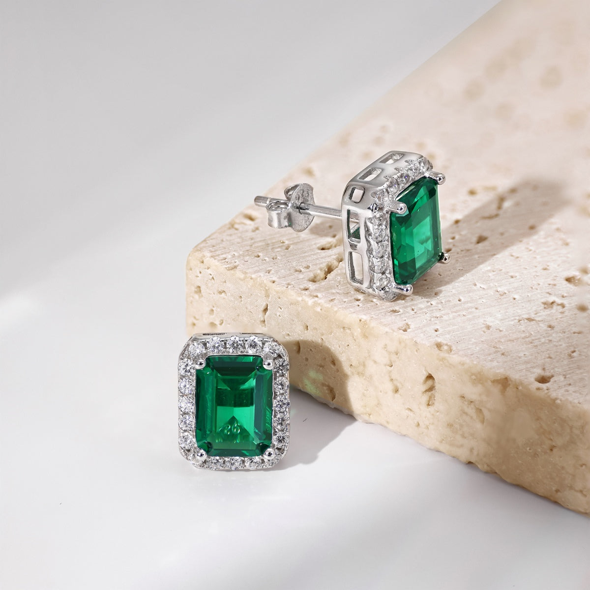 [LORA]Luxurious Dainty Emerald Cut Banquet Earrings
