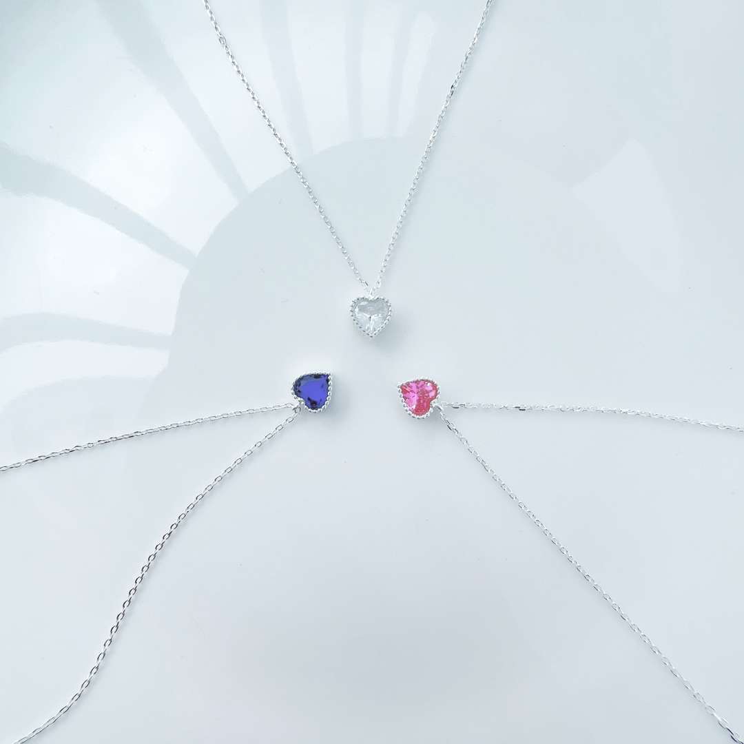 [LORA]Ornate Heart Shape Necklace
