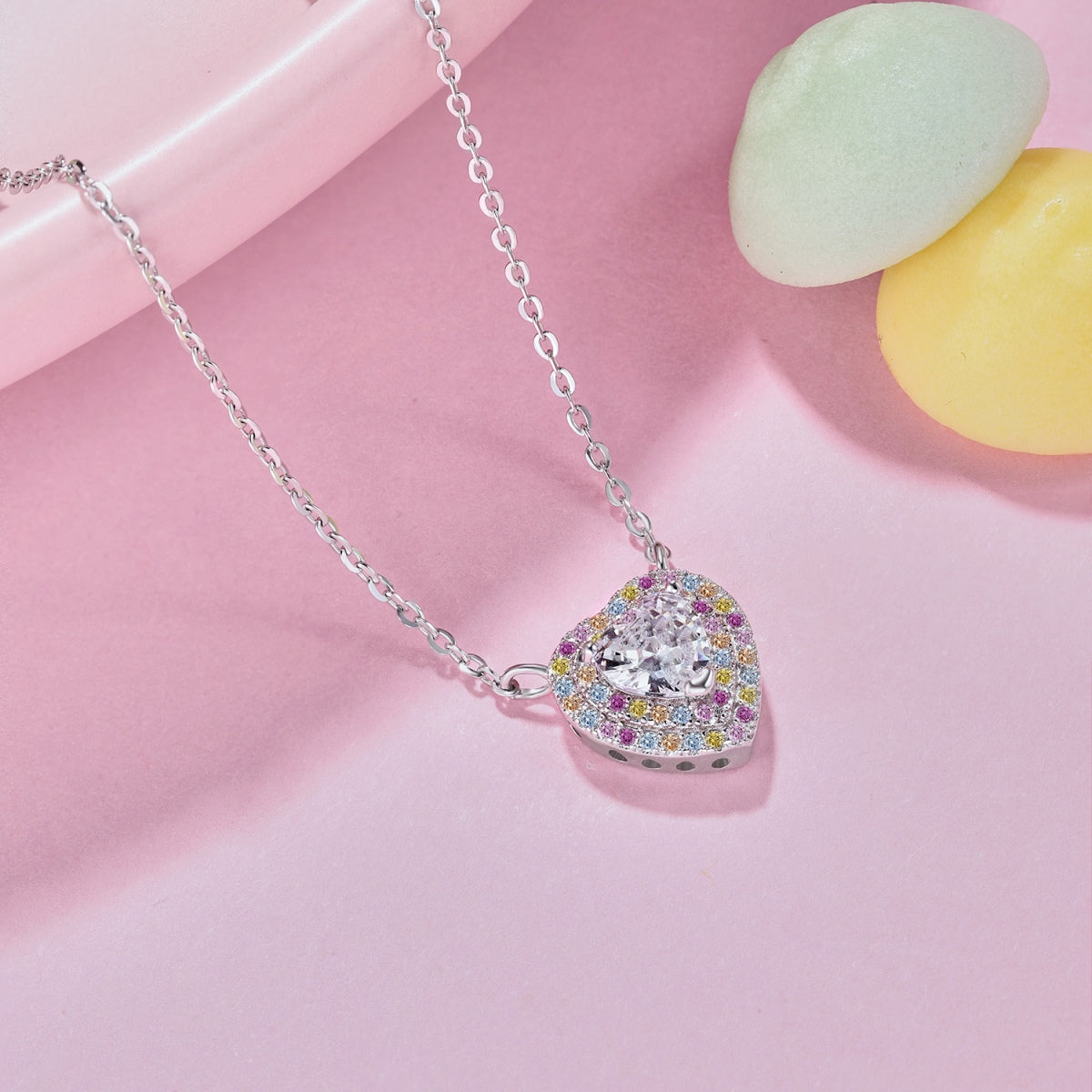 [LORA]Exquisite Heart Shape Necklace