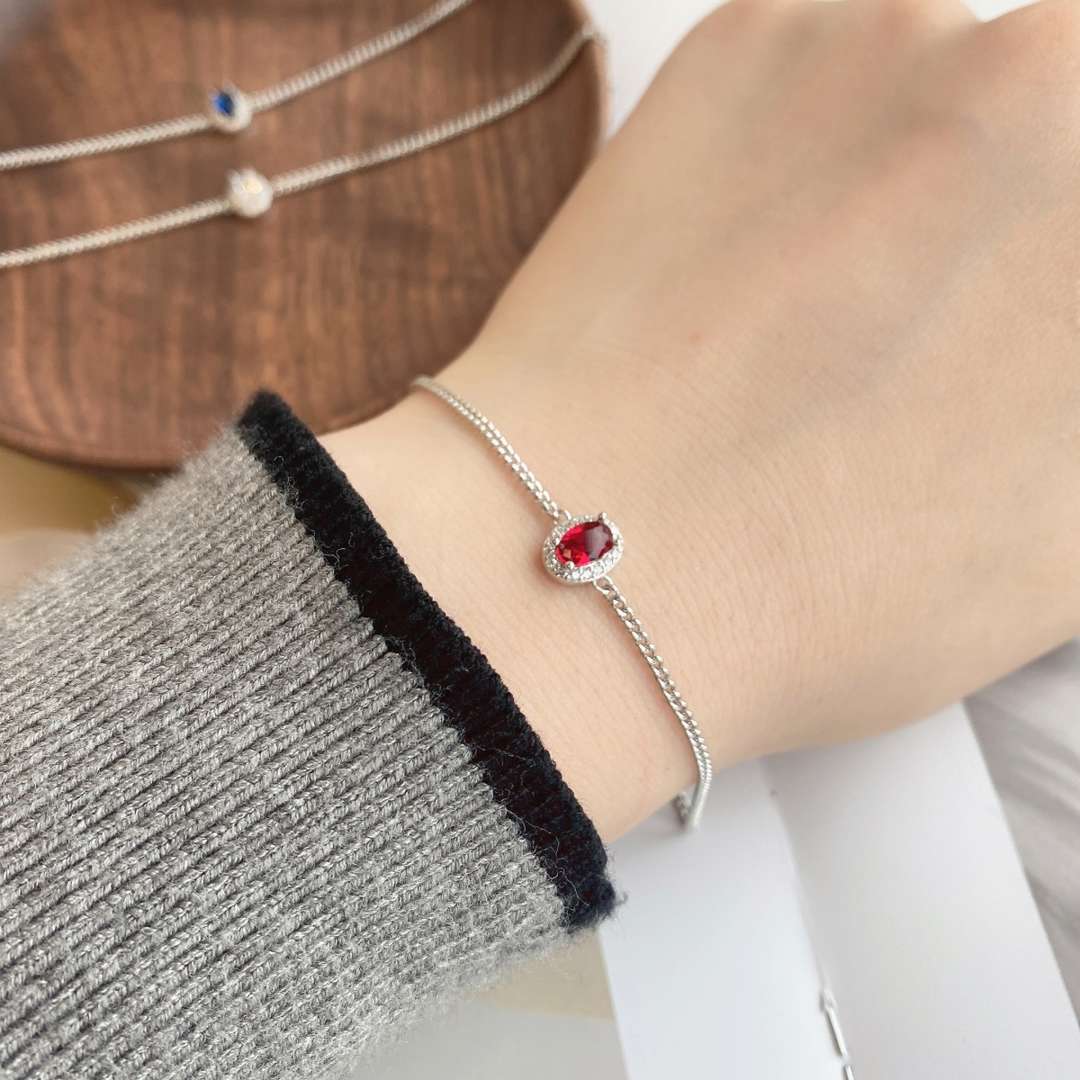 [LORA]Exquisite Oval Shape Bracelet