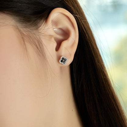 [LORA]Four-Leaf Clover Flower Shaped Earrings