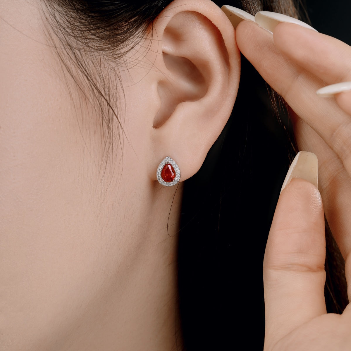 [LORA]Luxurious Water Drop Shape Earrings
