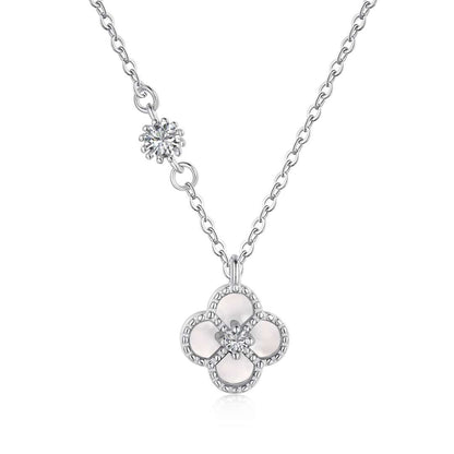 [LORA]Delicate Flower Shape Necklace
