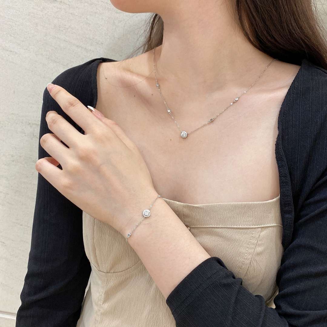 [LORA]Dazzling Round Cut Shape Bracelet