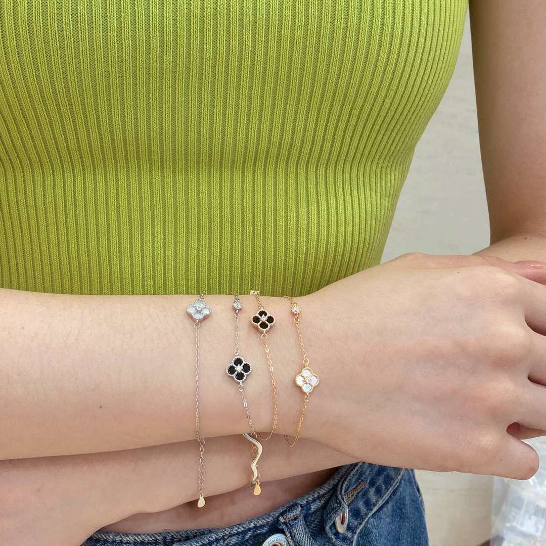[LORA]Delicate Four Leaf Clover Bracelet
