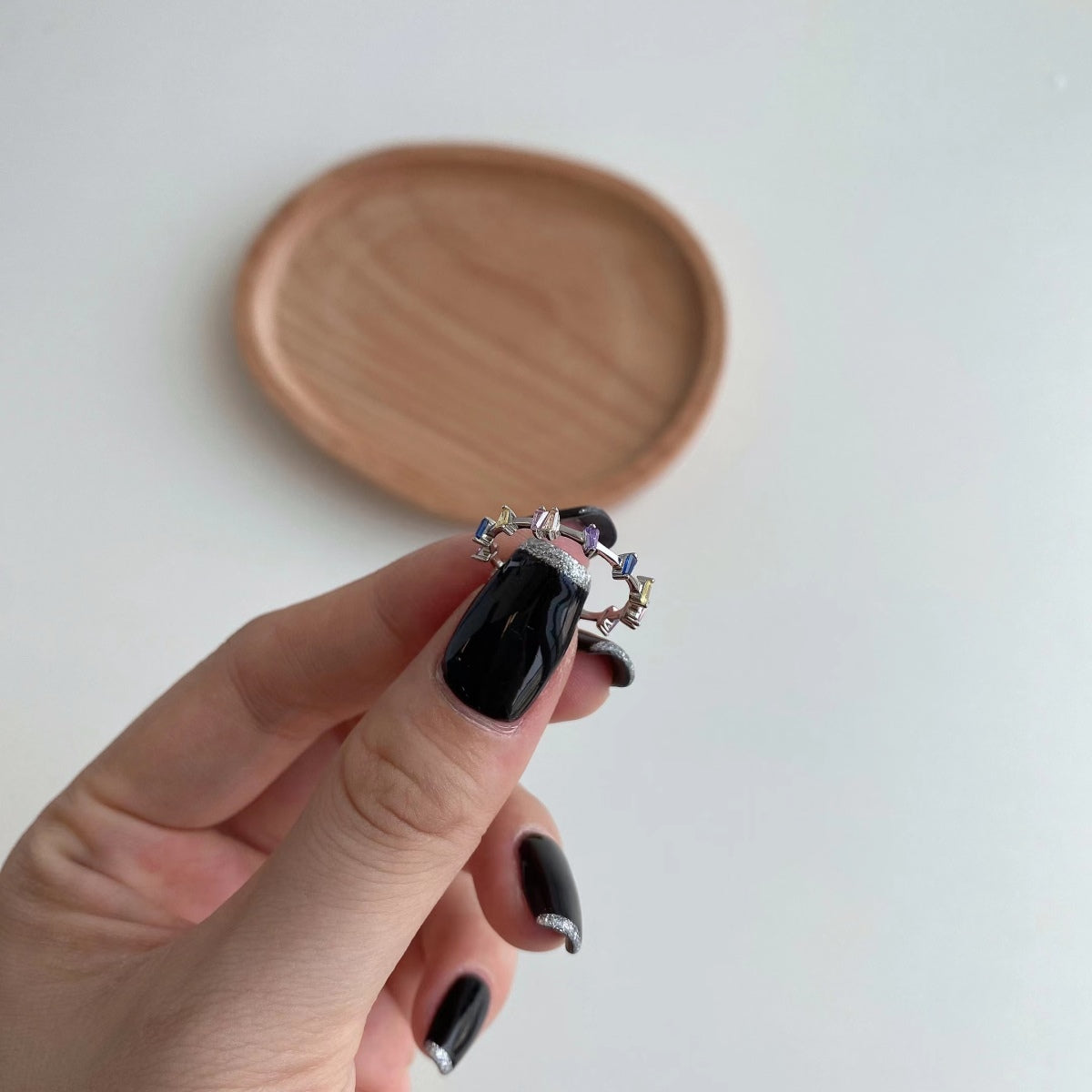 [LORA]Unique Trapezoid Cut Daily Ring