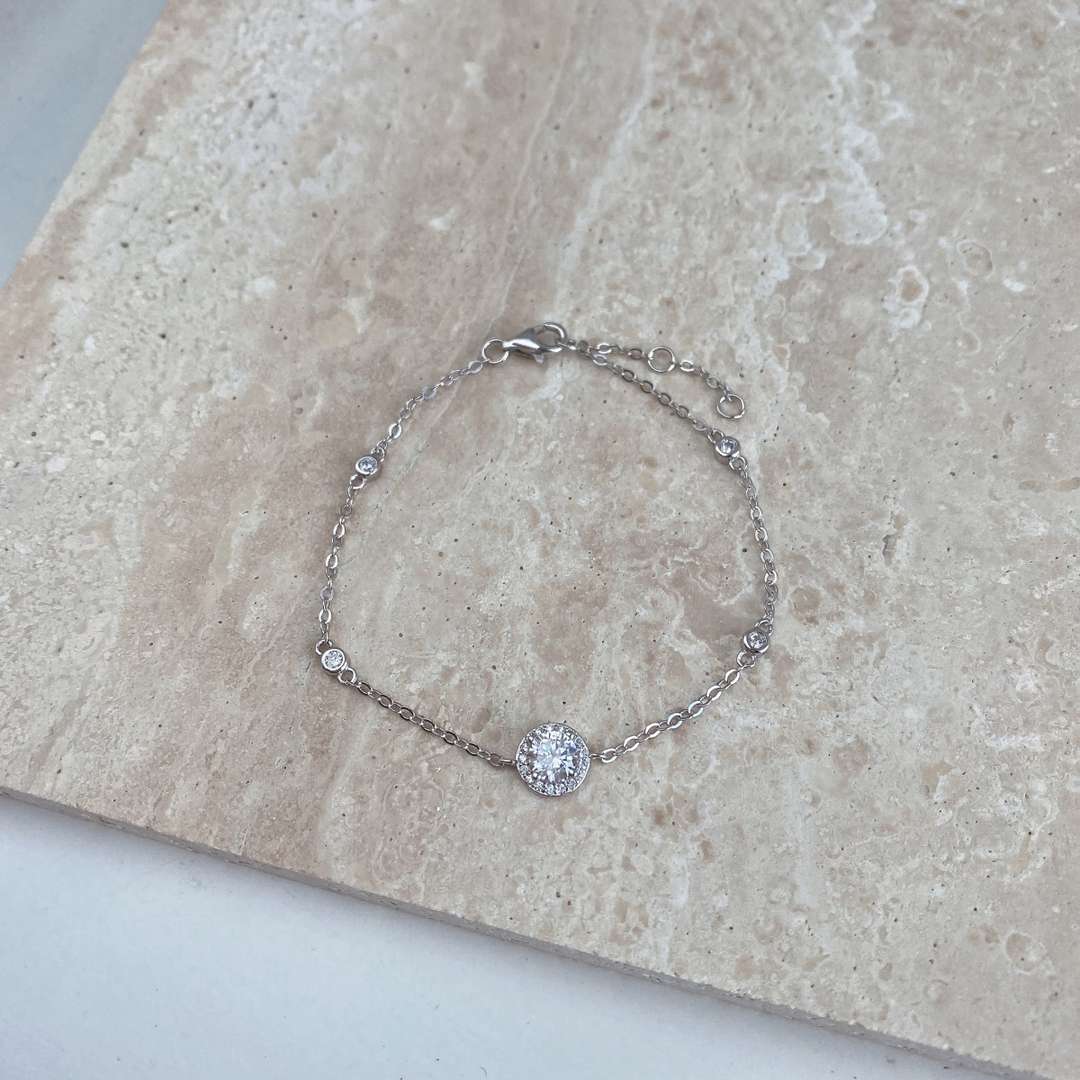 [LORA]Dazzling Round Cut Shape Bracelet