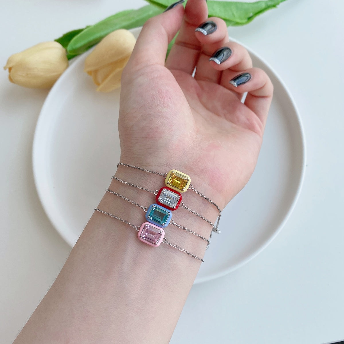 [LORA]2.0 Carat Sparkling Colorful Emerald Cut Daily Bracelet