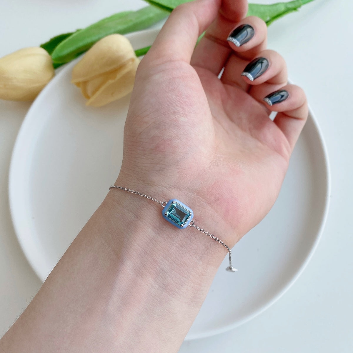[LORA]2.0 Carat Sparkling Colorful Emerald Cut Daily Bracelet