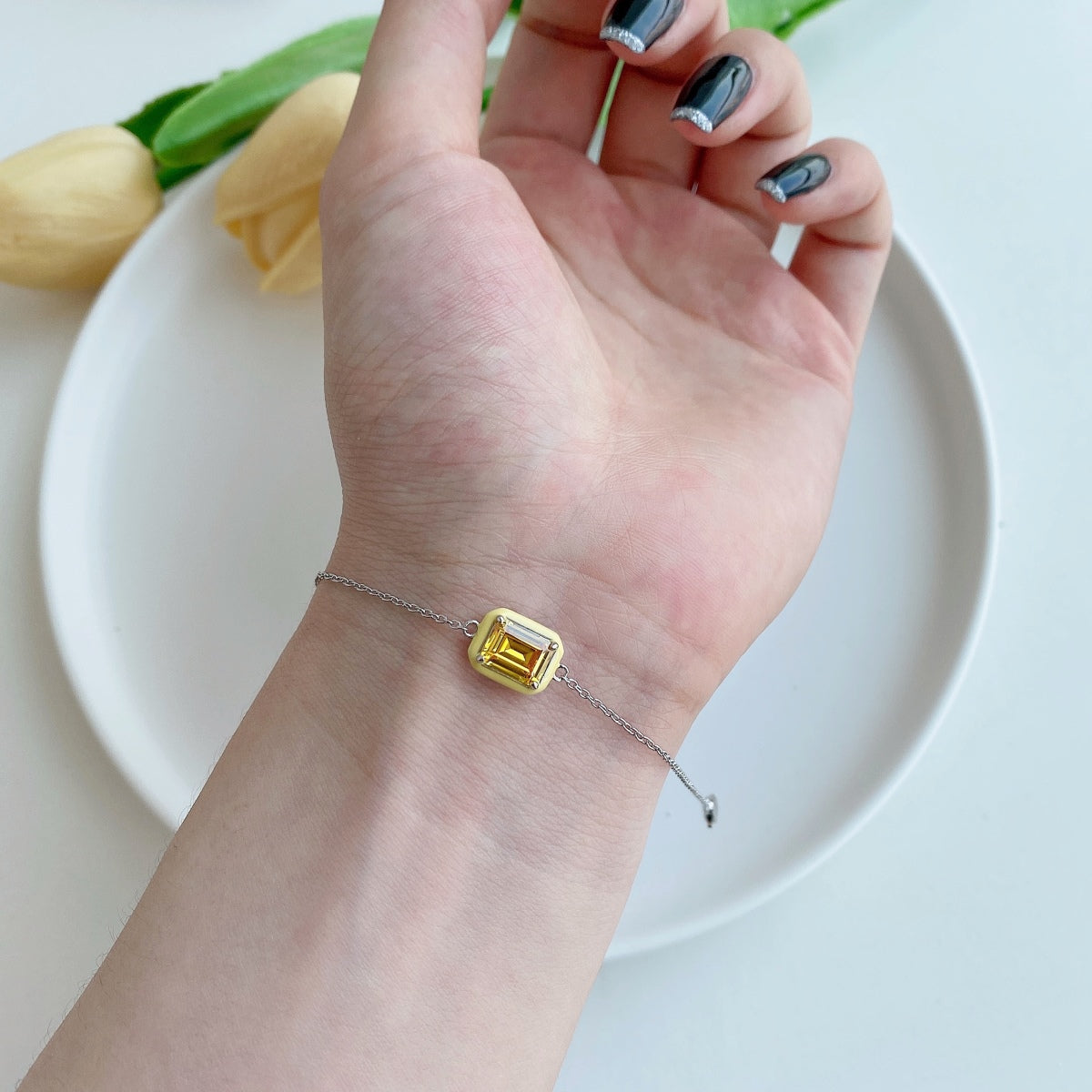 [LORA]2.0 Carat Sparkling Colorful Emerald Cut Daily Bracelet