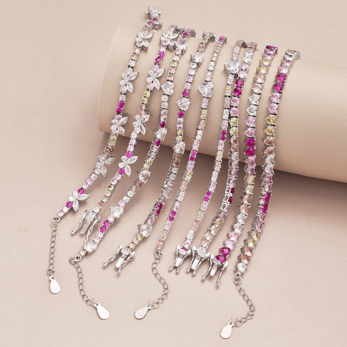 [LORA]Sparkling Colorful Full Heart Tennis Necklace