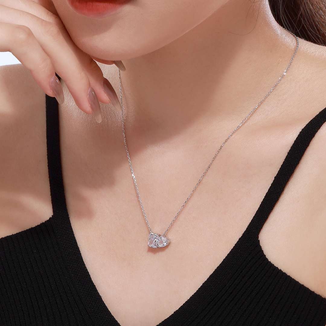 [LORA]Dazzling Square & Heart Shape Necklace