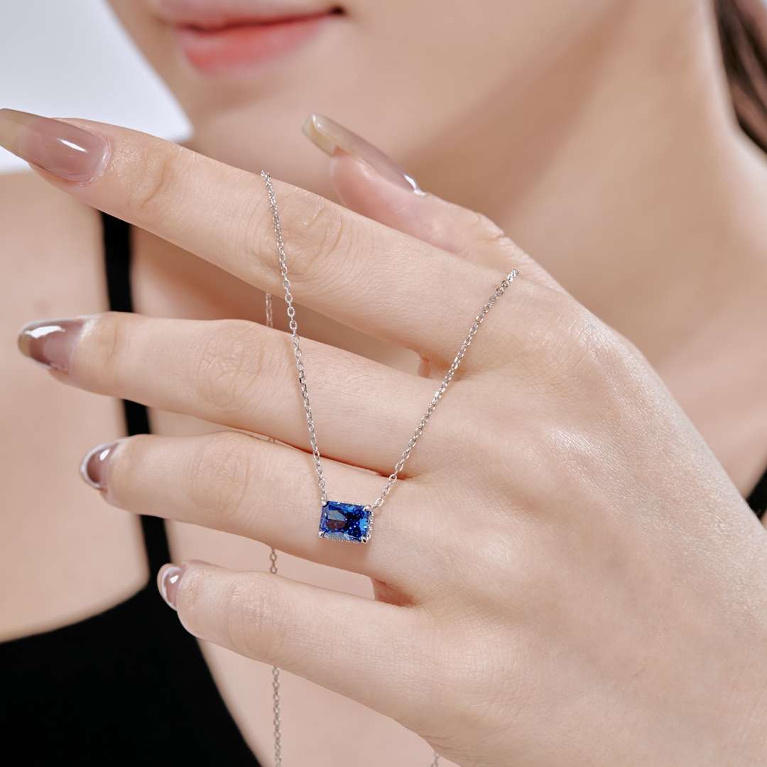 [LORA]Luxurious Square Shape Colorful Necalack