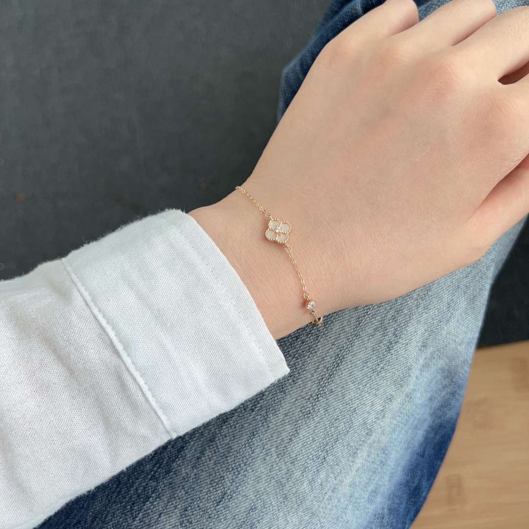 [LORA]Delicate Four Leaf Clover Bracelet