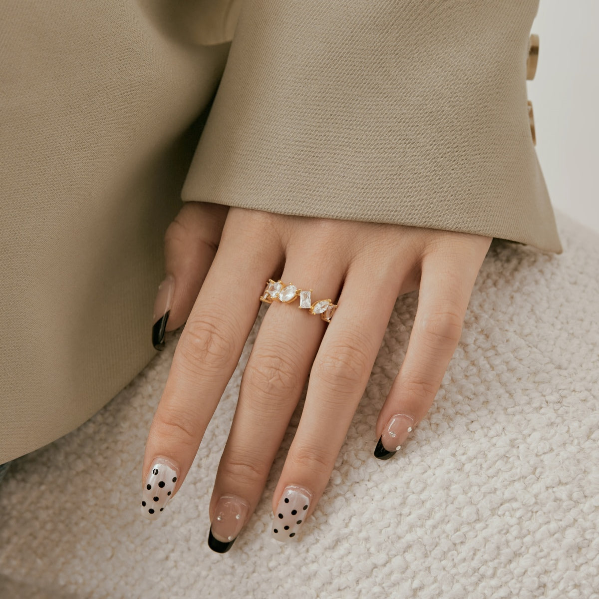 [LORA]Delicate Multi Cut Ring