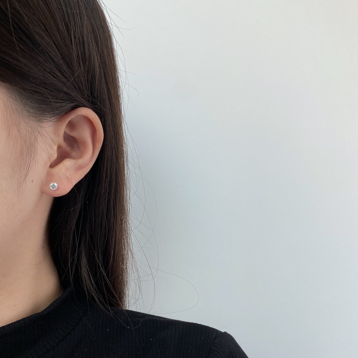 [LORA]Sparkling Colorful Round Shape Earrings