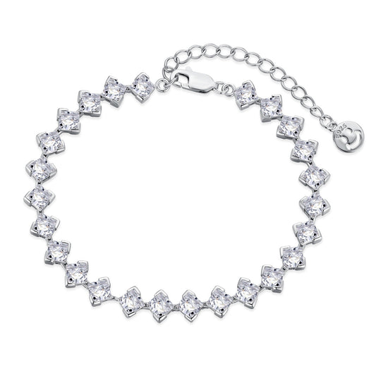 [LORA]0.5 Carat Ornate Princess Cut Daily Bracelet